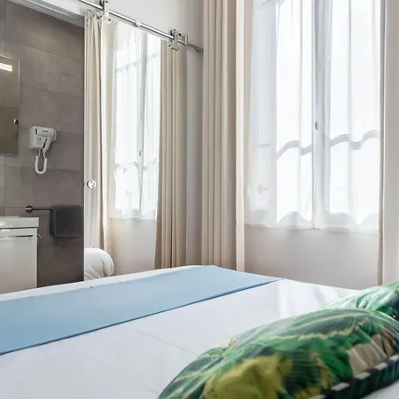 De Charme Cecil (adults Only) Отель Жуан-ле-Пен