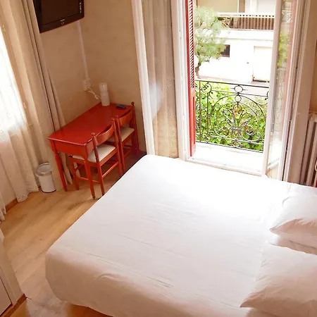 Cecil Adults Only Hotel 3*