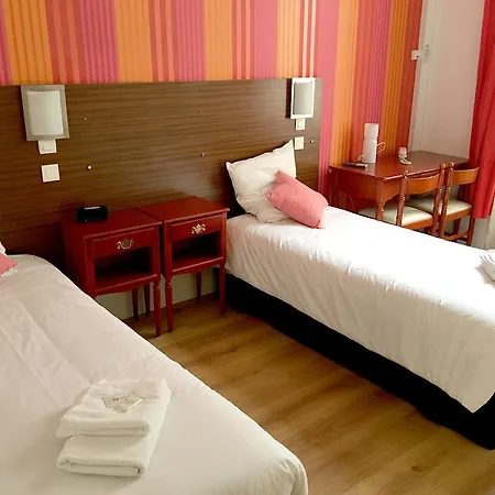 Cecil Adults Only 3*