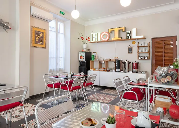 Hôtel Cecil 3*